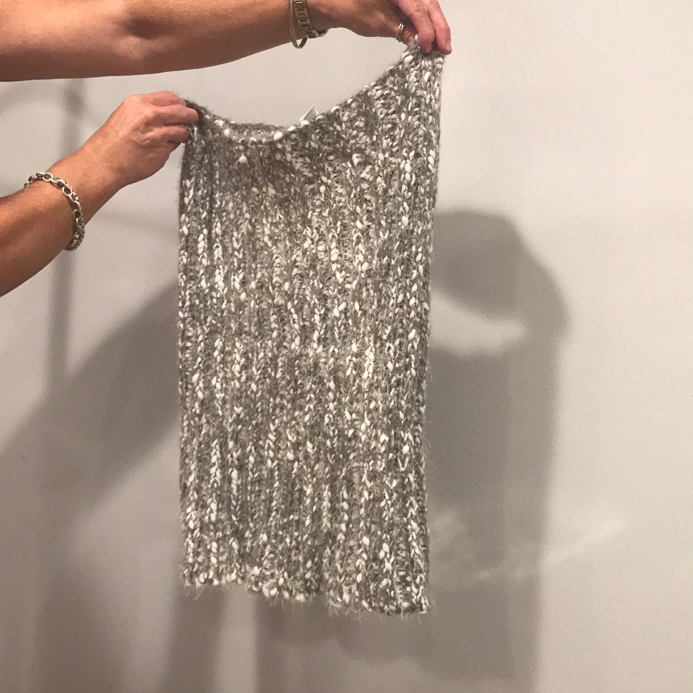 Grey Infinity Scarf - Picture 4 of 4